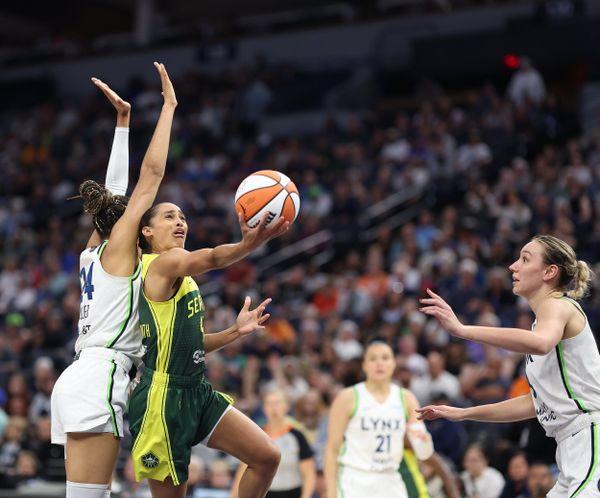 Instant Takeaways: Storm Comeback Falls Short Late Against Undefeated Lynx