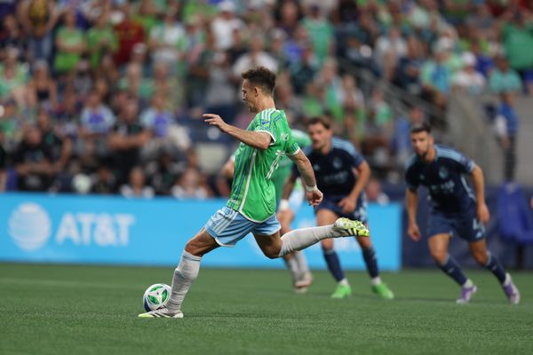 Musovski Redeems Himself with Hat Trick as Sounders Roll Sporting KC 5-2