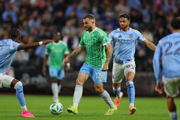 de la Vega Suffers Serious Injury as Sounders Down NYCFC on Decision Day
