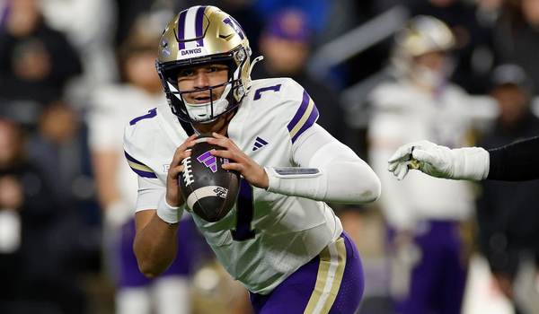 Upside or Efficiency? Huskies Have Interesting QB Dilemma With Demond Williams Jr., Elijah Brown