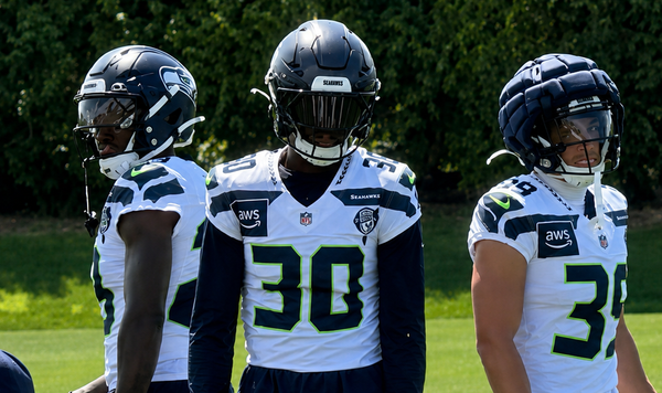 Ranking Seahawks: Bobby Hart, AJ Finley Among Seasoned Vets Seeking Roster Spot in No. 80-76