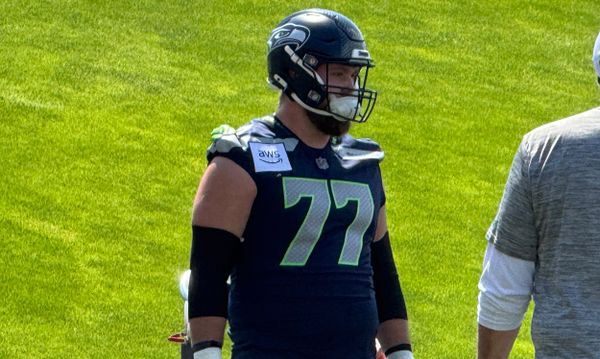 Seahawks 90-Man Rundown: Elite Athleticism Makes Bryce Cabeldue X-Factor in RG Competition