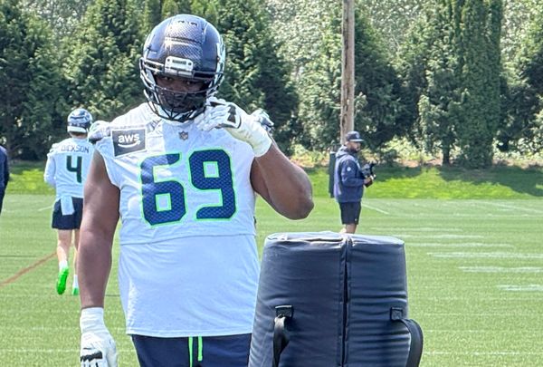 Seahawks 90-Man Rundown: Bubba Thomas Ready to Prove Worth Vying For Nose Tackle Reps