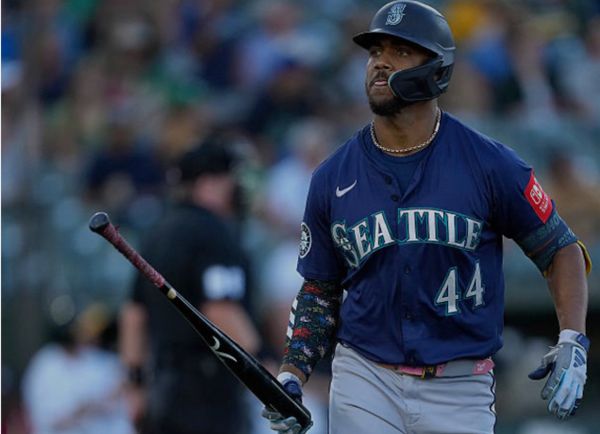 Mariners Finish Bad Road Trip with 5-4 Loss to A’s