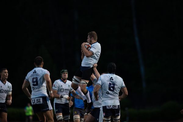 Seawolves Score Nine Tries in 60-19 Carolina Barbecue
