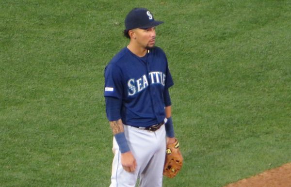 Mariners Pre-Spring Training 26-Man Roster Projection & Preview