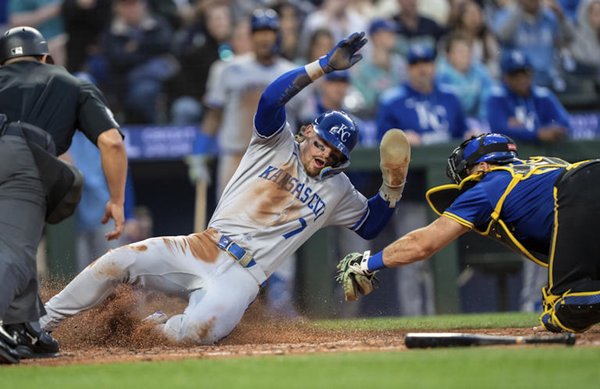 2-3-4 Blues: Mariners’ Offensive Core Drops Ball in 3-2 Loss to Royals