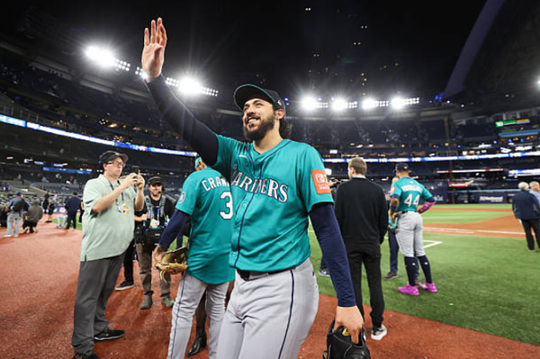 Analysis: Mariners’ Painted Pitches Weakened Blue Jays Bats in Games 1 & 2