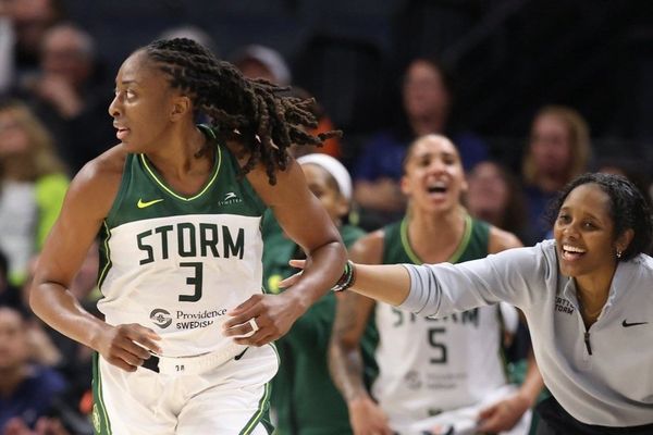 Stellar Storm Defense Fuels Blowout Win Over Sky On the Road