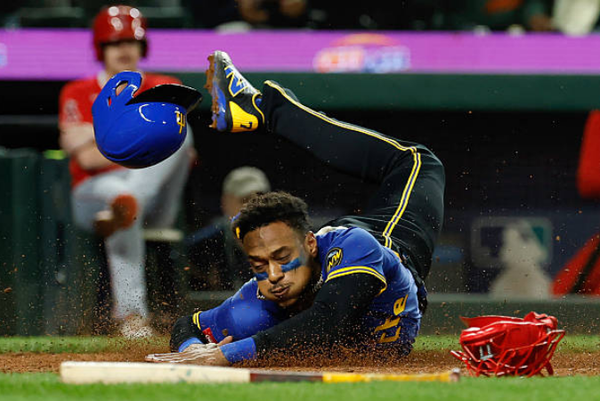 Another September Slog, Another Mariner Win: Ford Sac Fly Walks Off 7-6 12-Inning Marathon