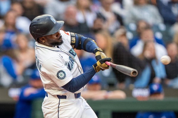 Moment in Mariners’ Loss to Blue Jays Serves as Prime Argument in One of MLB’s Biggest Debates