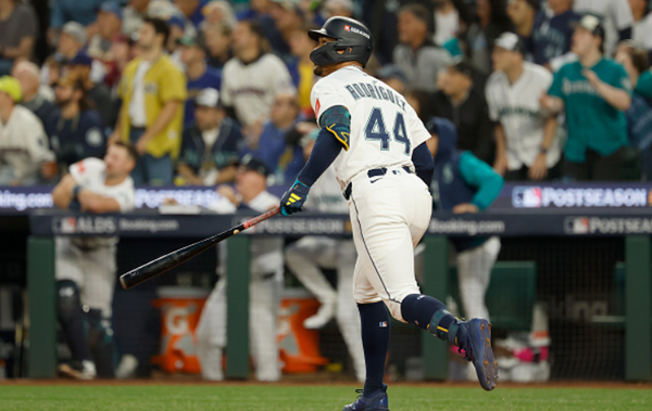 Rapid Reaction: Mariners Fall 3-2 in 11 Innings to Tigers in Game 1 of ALDS