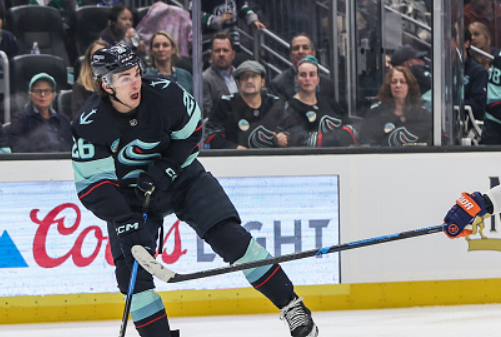 Ryan Winterton Building Chemistry, Carving Out Role on Kraken Fourth Line