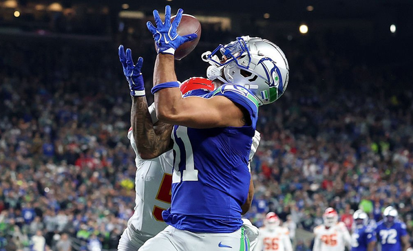 Halftime Observations: Seahawks Awaken in Second Quarter, Lead Chiefs 10-0 on Sunday Night Football