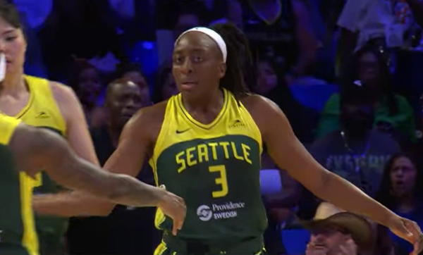 Instant Takeaways: Storm Bounce Back, Outlast Wings on the Road