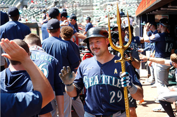 Mother Goose Mariners: Mustachioed M’s Bash 10 Homers, Take Final Two from Braves