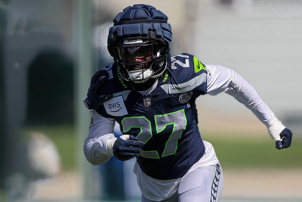 Camp Takeaways: Tempers Flare as Seahawks Spar With Packers in Joint Practice