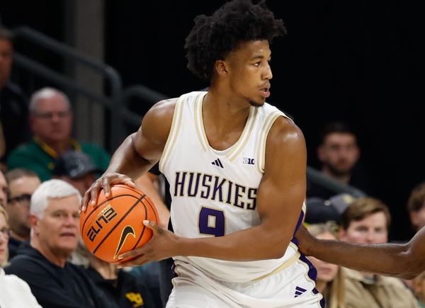 WATCH: Rotation Questions Linger For Danny Sprinkle, Huskies After OT Win vs. Southern