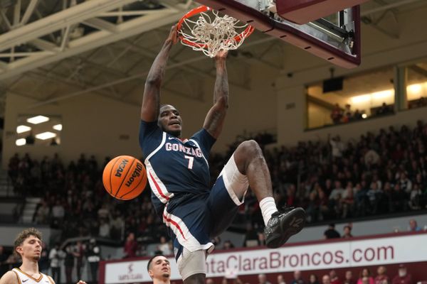 ‘Took a Village’: Gonzaga Beats Santa Clara 94-86 to Reclaim First Place in WCC