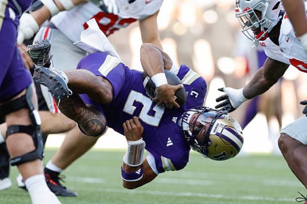 Washington Falls to No. 1 Ohio State as Buckeyes Pull Away in Second Half