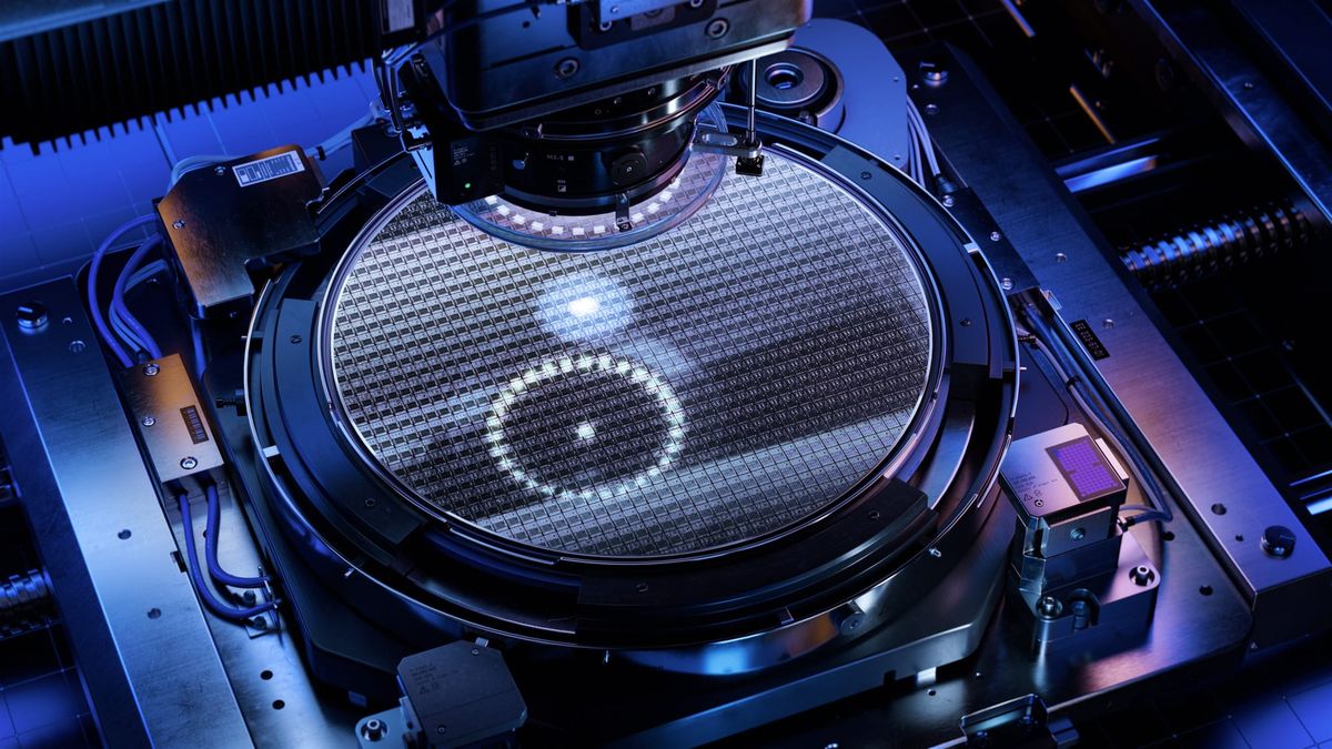 EUV Machine Up Close