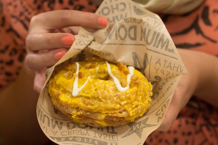 Fuzijska kuhinja in zgodba o Cronutu: Kako je križanec med krofom in rogljičkom osvojil svet