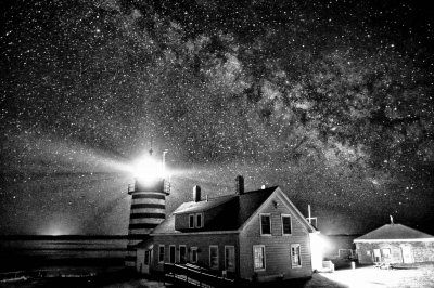 THE MILKY WAY RISES