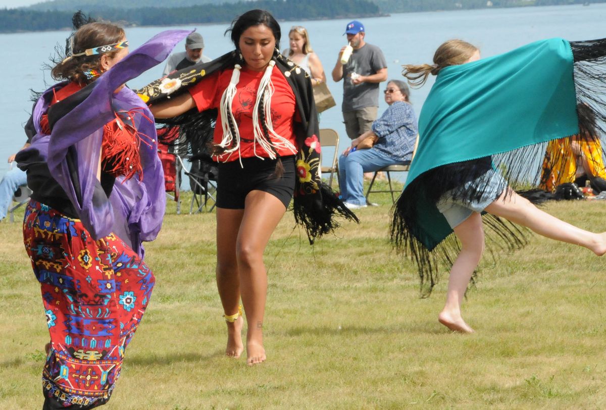A FANCY SHAWL DANCE