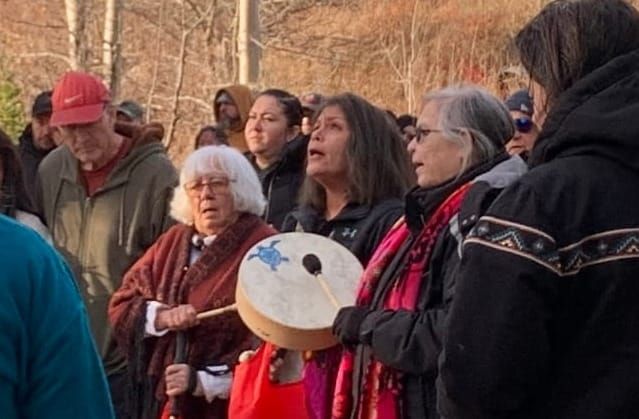 Sipayik remembers Majik Francis as clam garden project dedicated