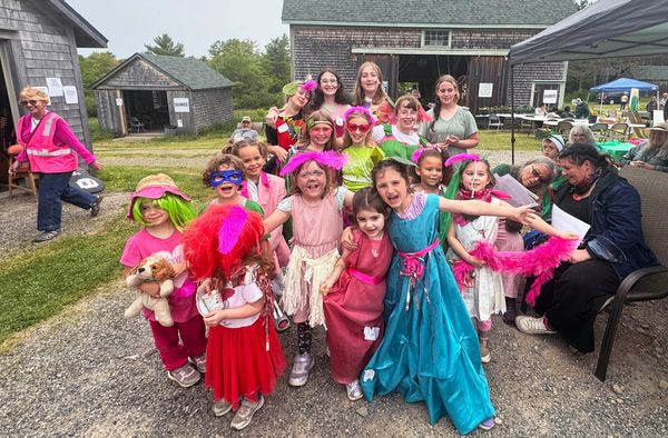 RHUBARB GARB FASHIONISTAS