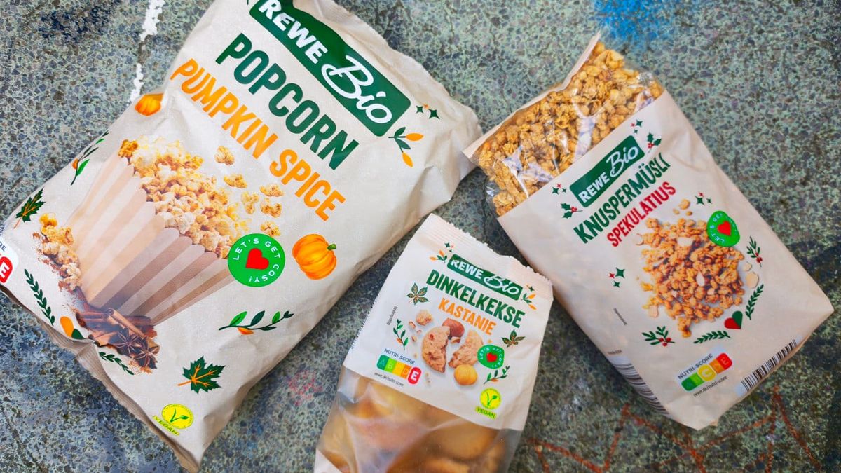 Popcorn Pumpkin Spice, Dinkelkekse Kastanie, Knuspermüsli Spekulatius von Rewe Bio. Foto: Smb
