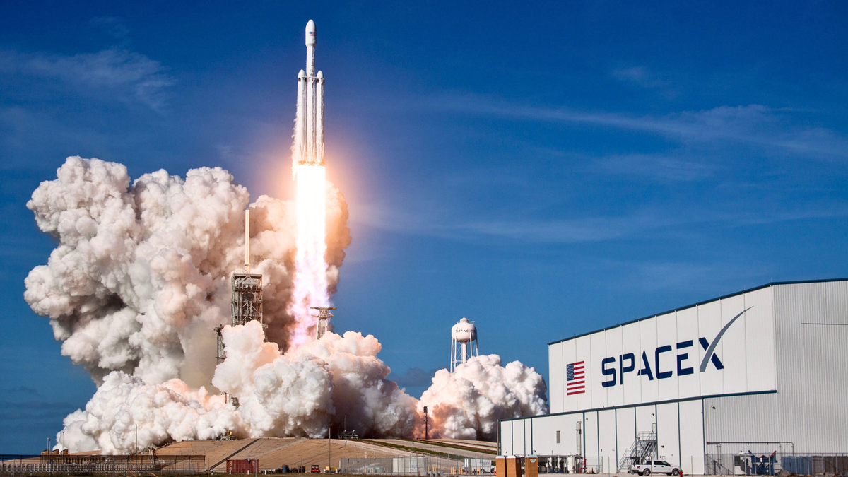 SpaceX Lands $1.6 Billion U.S. Space Force Contract for 18 Falcon 9 National Security Launches