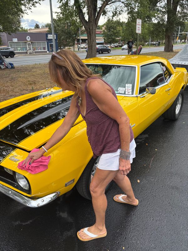 At Longmont Cruise Night, Two Women Challenge the Classic-Car Stereotype
