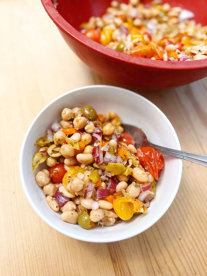 White Bean Salad: A Simple, Healthy Salad Hack
