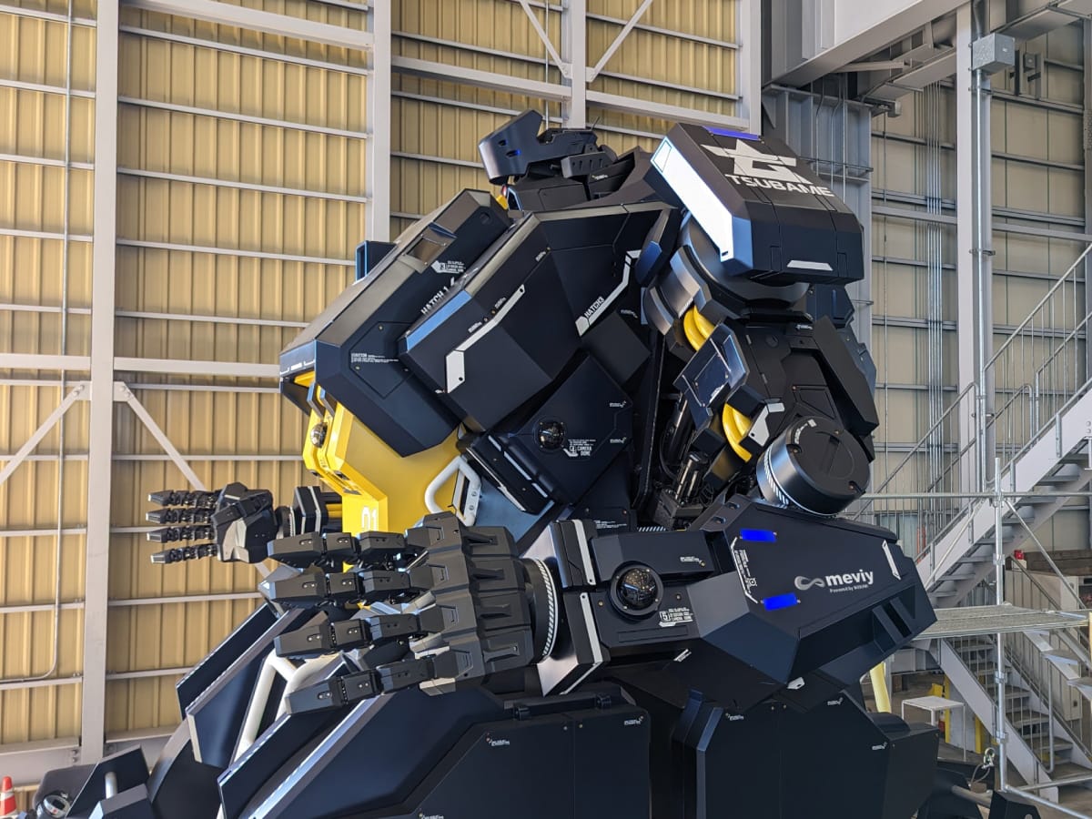 Meet Archax, a real life 4-legged Gundam piloted by humans