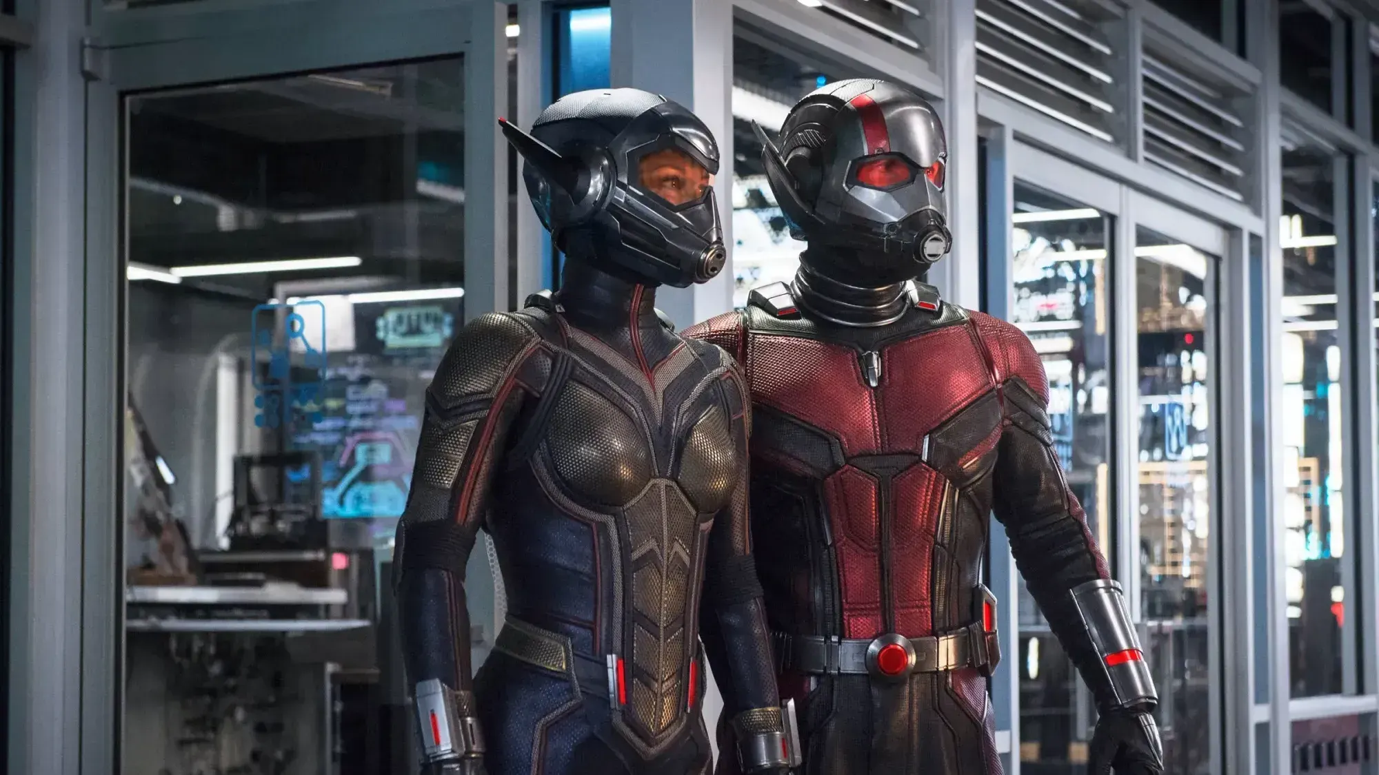 Paul Rudd and Evangeline Lilly in Marvel Studios' "Ant-Man and the Wasp"