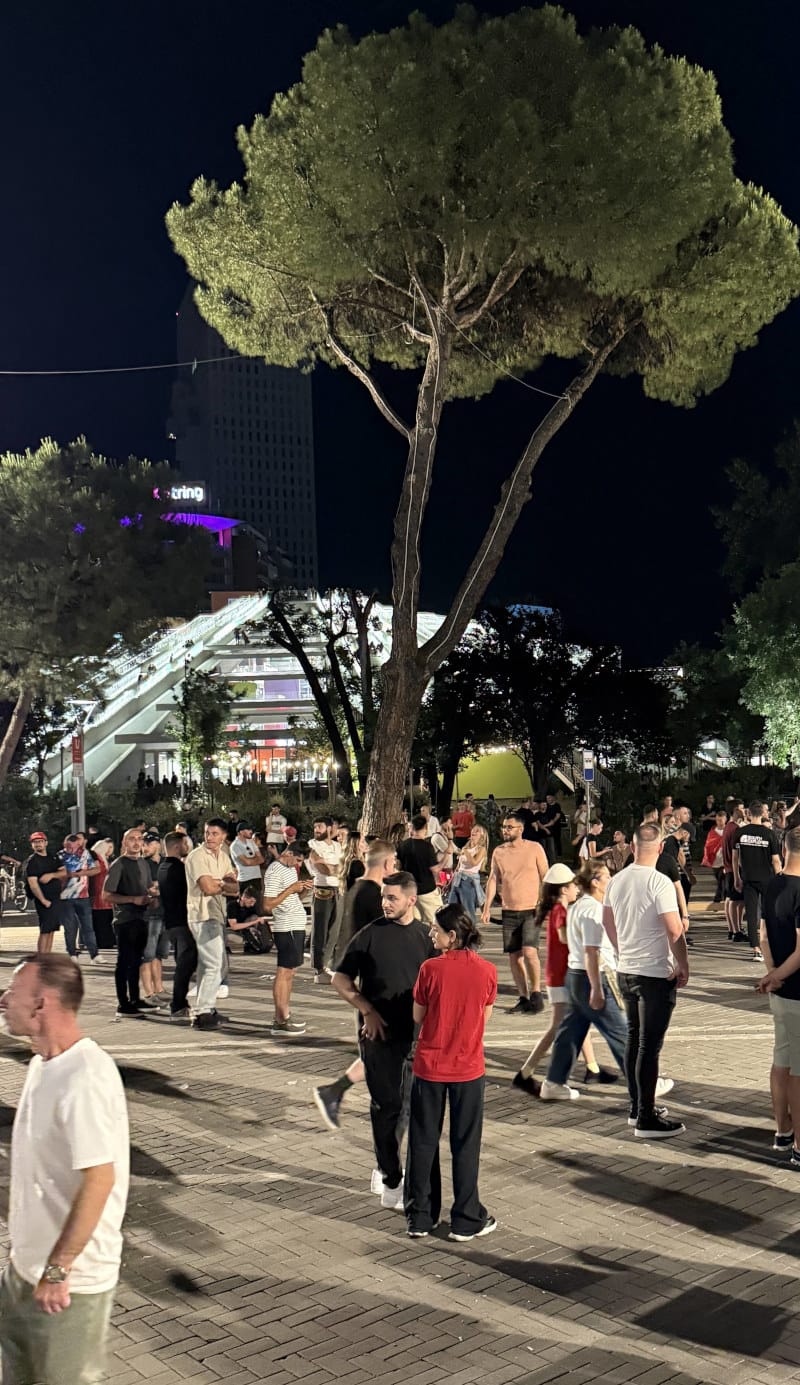 Протестите в Албания, или как архитектурата отново излезе на терена на политическото