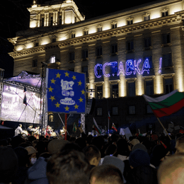 Не, националният ни интерес не сочи към Москва