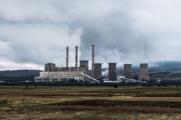 Енергетиката: Гинки или стратегически инвеститори