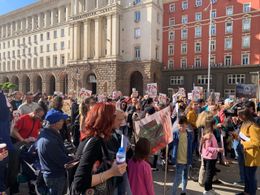 Стратегия и зрелища – част първа