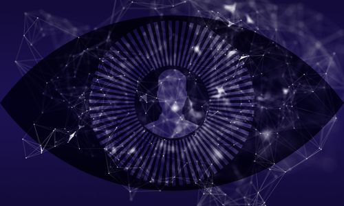 Изображение на голямо око с човешки силует в центъра