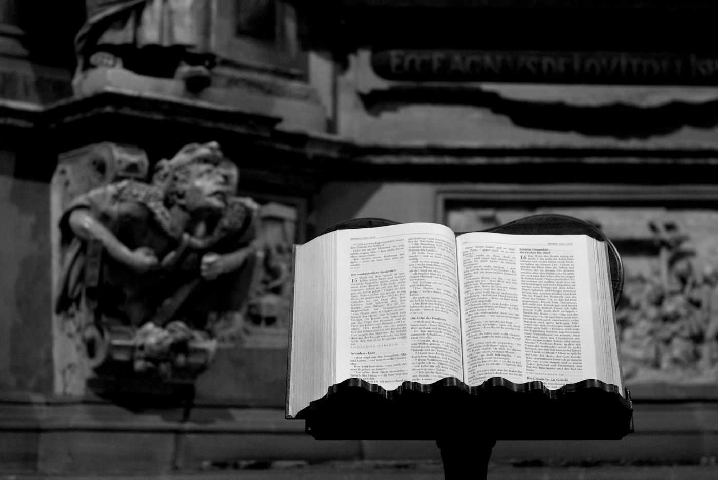 cathedral-inside-2 cathedral-inside-2