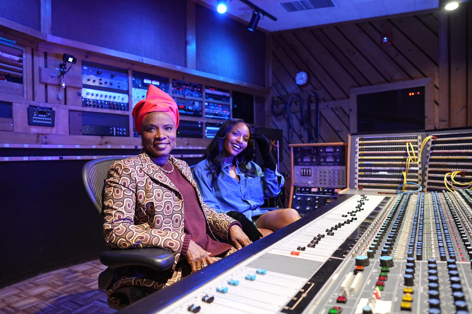 Angélique Kidjo and Ayra Starr’s ‘Aye Kan’ Bridges Generations on a Song About Coming Back