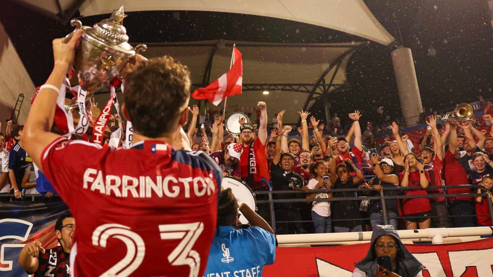 Farrington with Copa Tejas