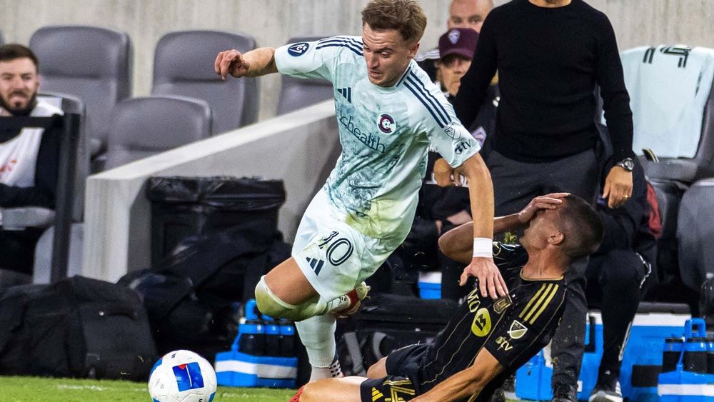 Đorđe Mihailović playing vs. LAFC