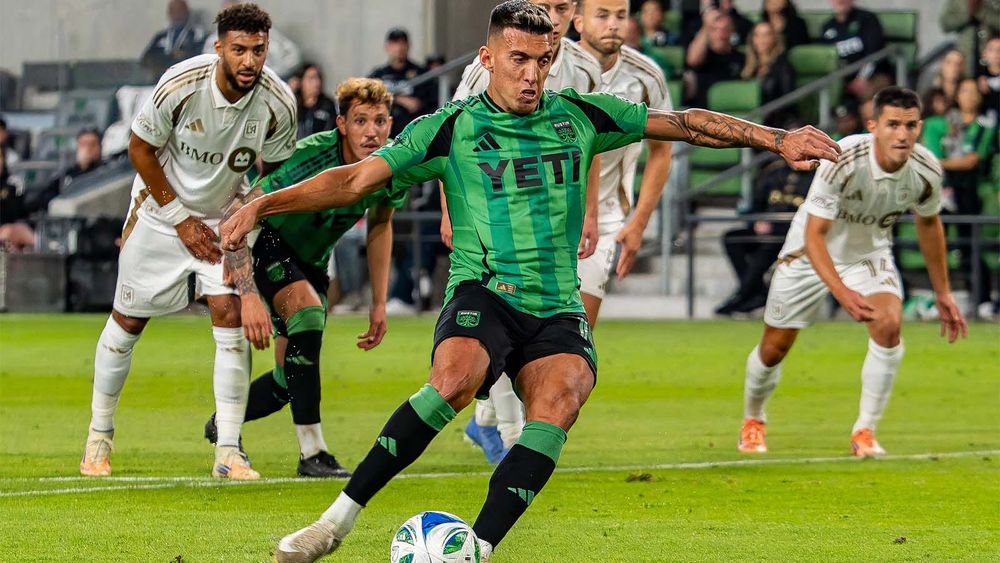 Myrto Uzuni trying to convert a penalty for Austin FC