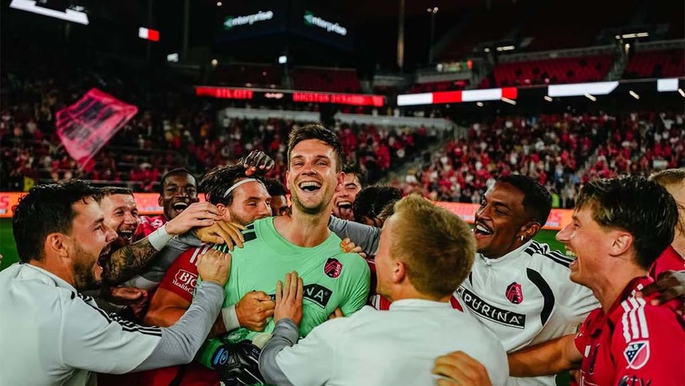 Ben Lundt mobbed by St. Louis City SC teammates following a U.S. Open Cup quarterfinal win