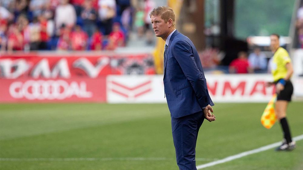 Jim Curtin coaching the Philadelphia Union in 2018