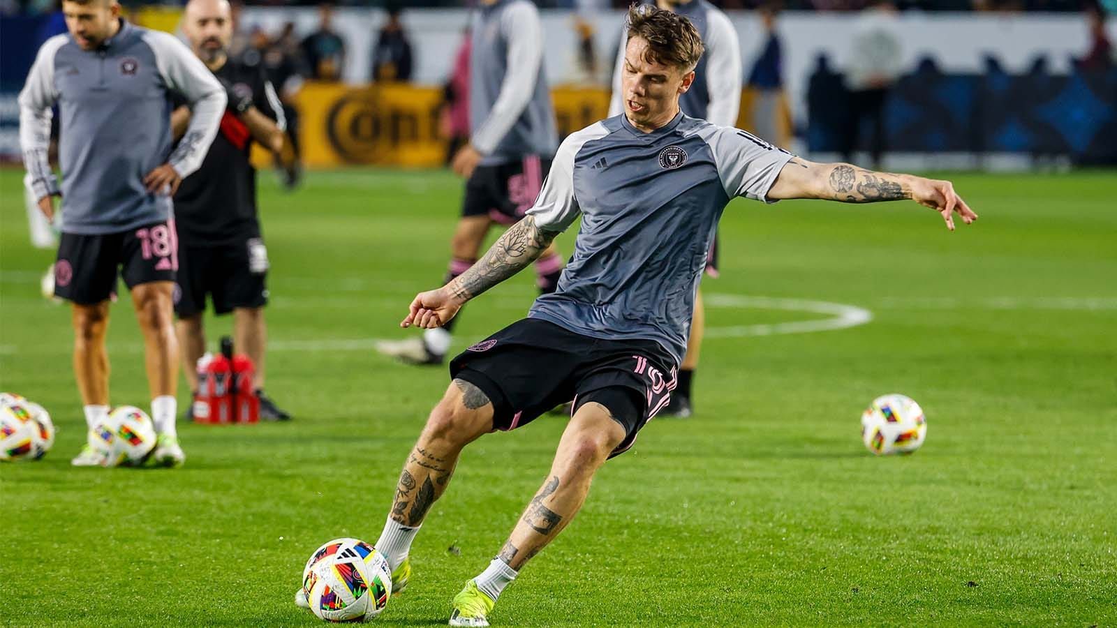 New Austin FC player Robert Taylor, warming up with Inter Miami