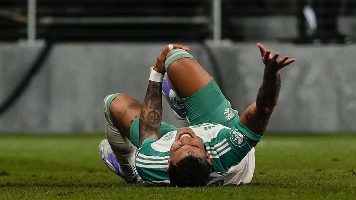 Brandon Vazquez laying on the field after tearing his ACL